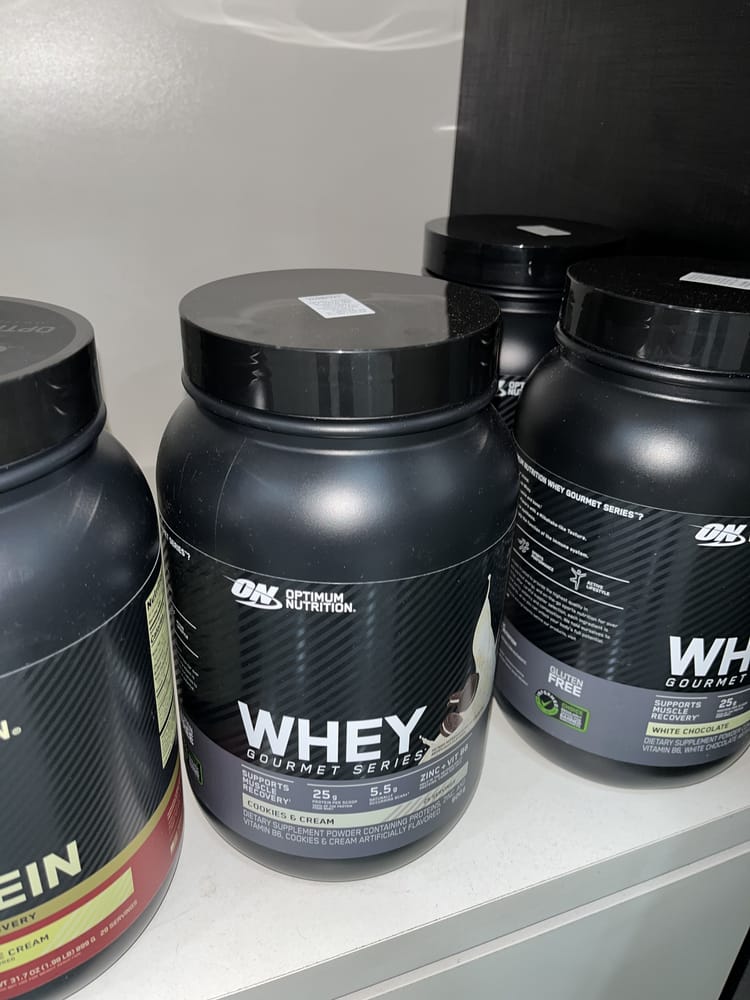 ON Whey Gourmet Cookies AND Cream 900G